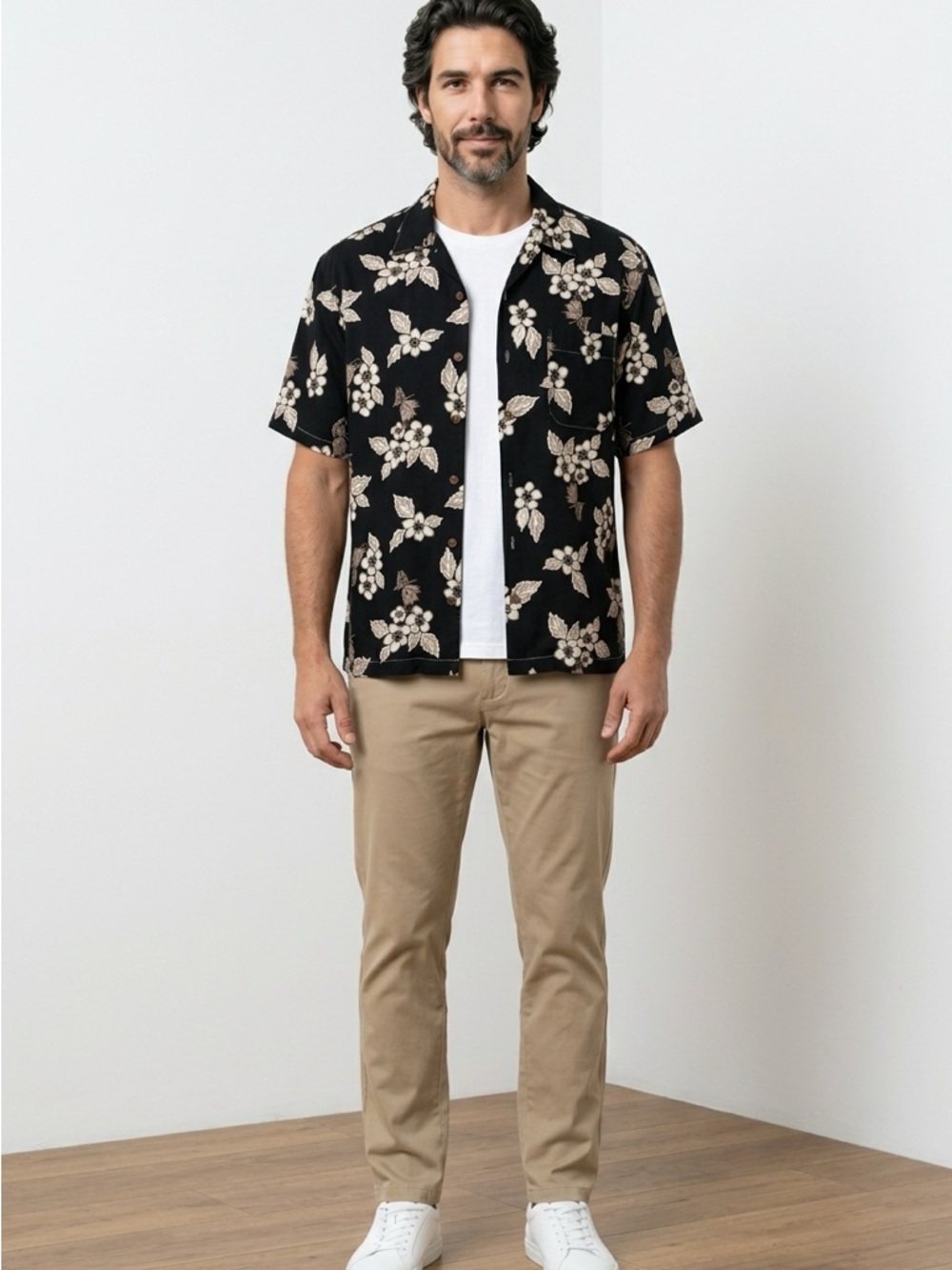 Men's Black Floral Short-Sleeve Button-Down Shirt - Casual